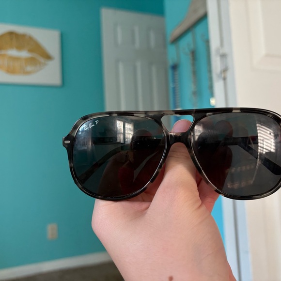 Ray-Ban Black Sunglasses - Picture 5 of 5